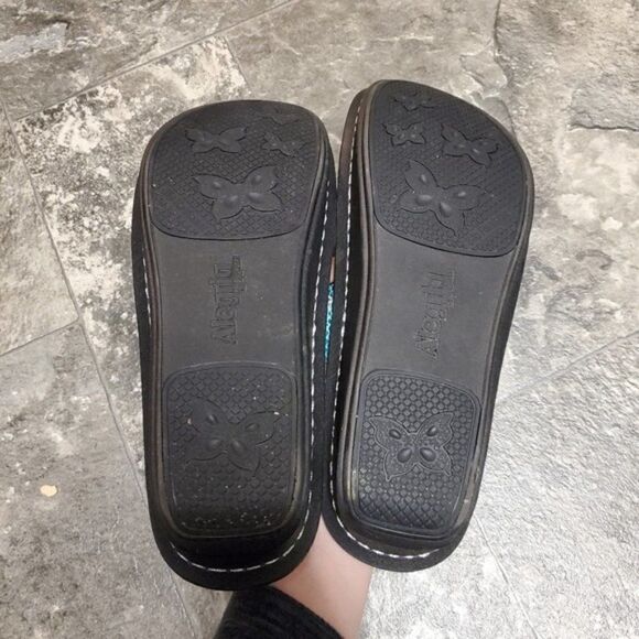 Alegria Carina Turquoise Aloha Mermaid Shimmer Floral Flip Flop Comfort Sandals - Picture 9 of 10